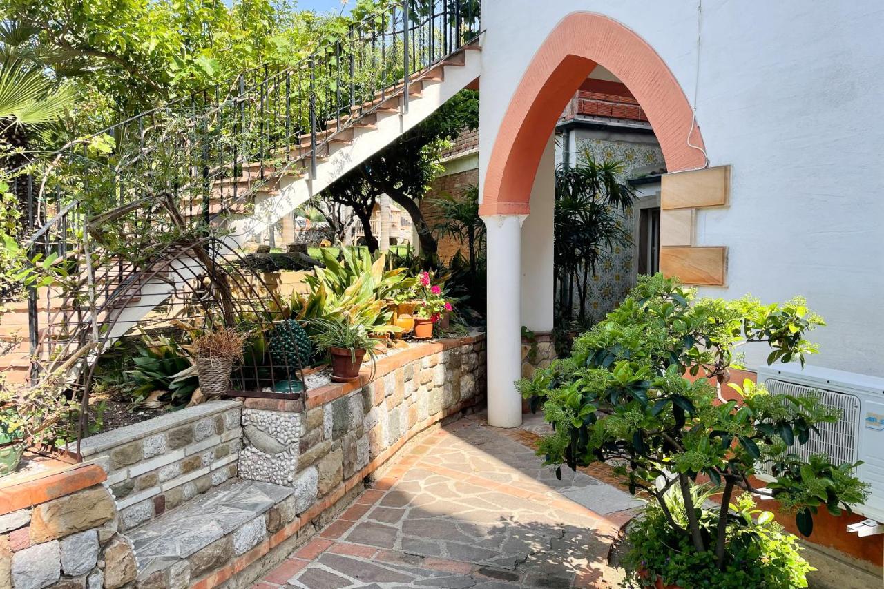 Villa Caterina - Solemar Sicilia Cefalù Buitenkant foto
